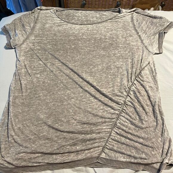 Susina Heathered Tee with Rouched Side - Picture 1 of 4